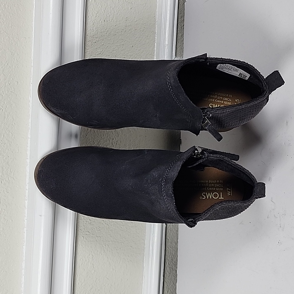 Toms Deia Women Gray Suede Ankle Bootie With Side Zipper Size 7.5W - Picture 7 of 11